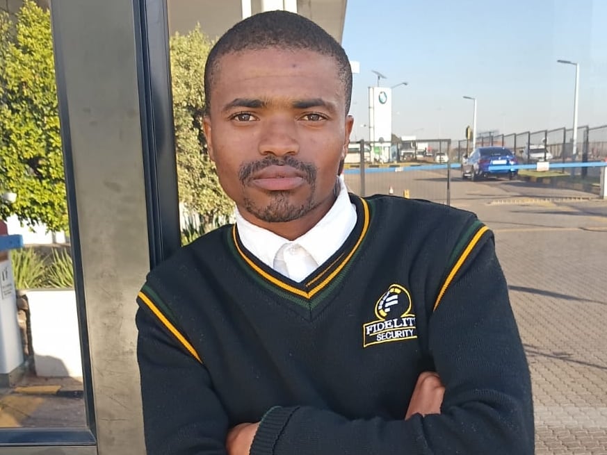 Security guard bullied at work gets a car as a gift